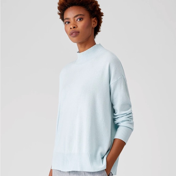 EILEEN FISHER NWT M L Italian Cashmere Mock Neck Top Sweater in Moon Gray - Picture 9 of 10
